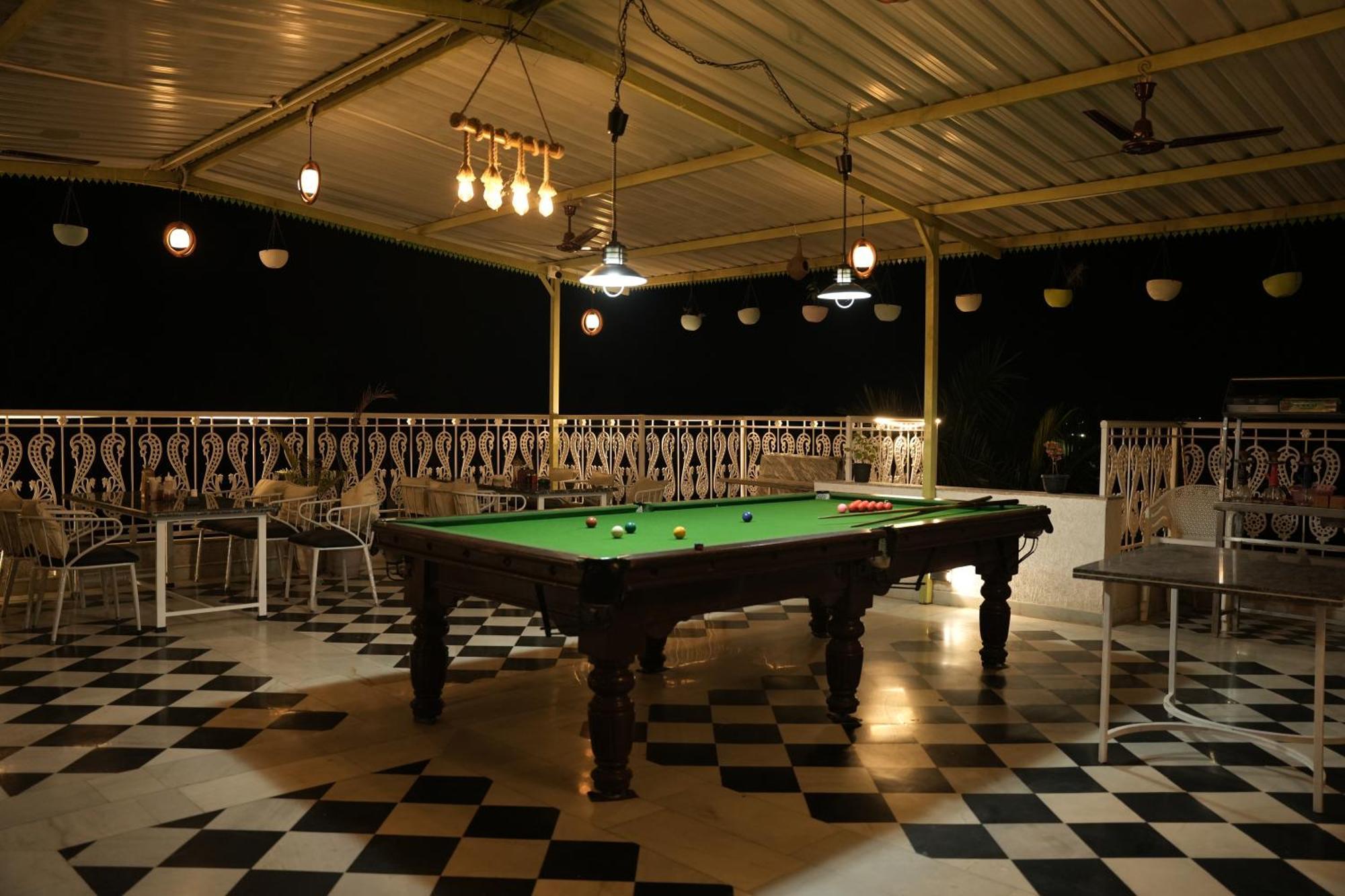 Hotel Karohi Villa Udaipur Esterno foto