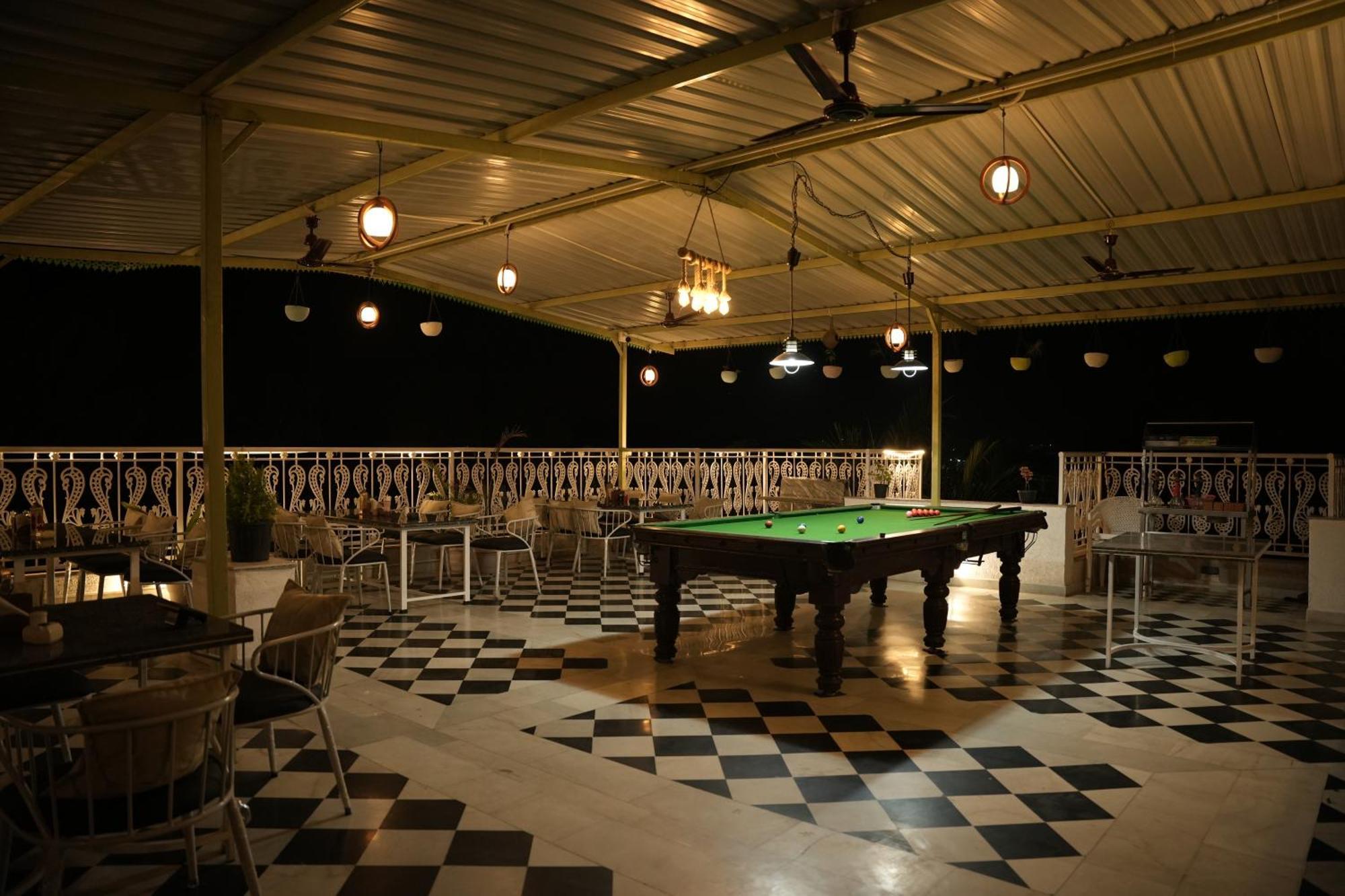 Hotel Karohi Villa Udaipur Esterno foto
